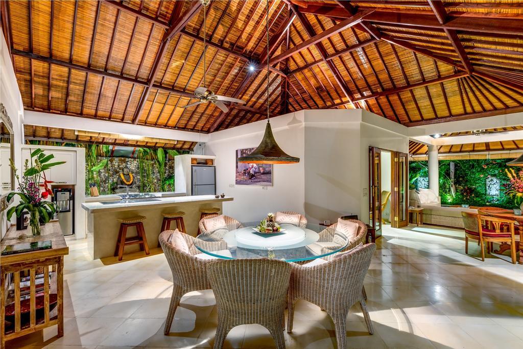 Villa Vitari Seminyak By Bali Villas R Us Room photo